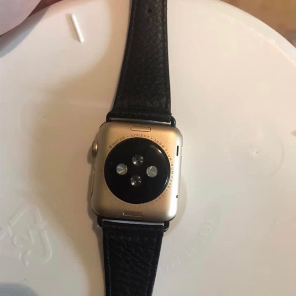 Apple Series 1 Rose Gold Watch